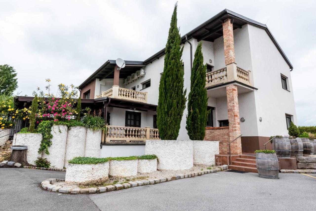 Gaestehaus Moser Monchhof Exterior foto